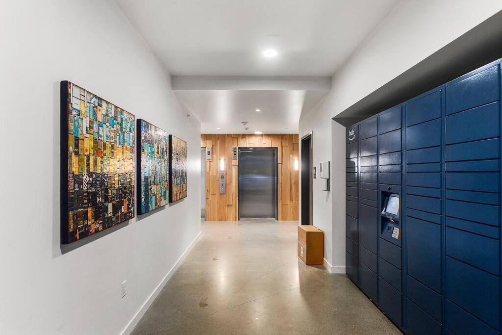 Airy And Open Corner Loft - 92 Walkscore Redmond Exterior foto